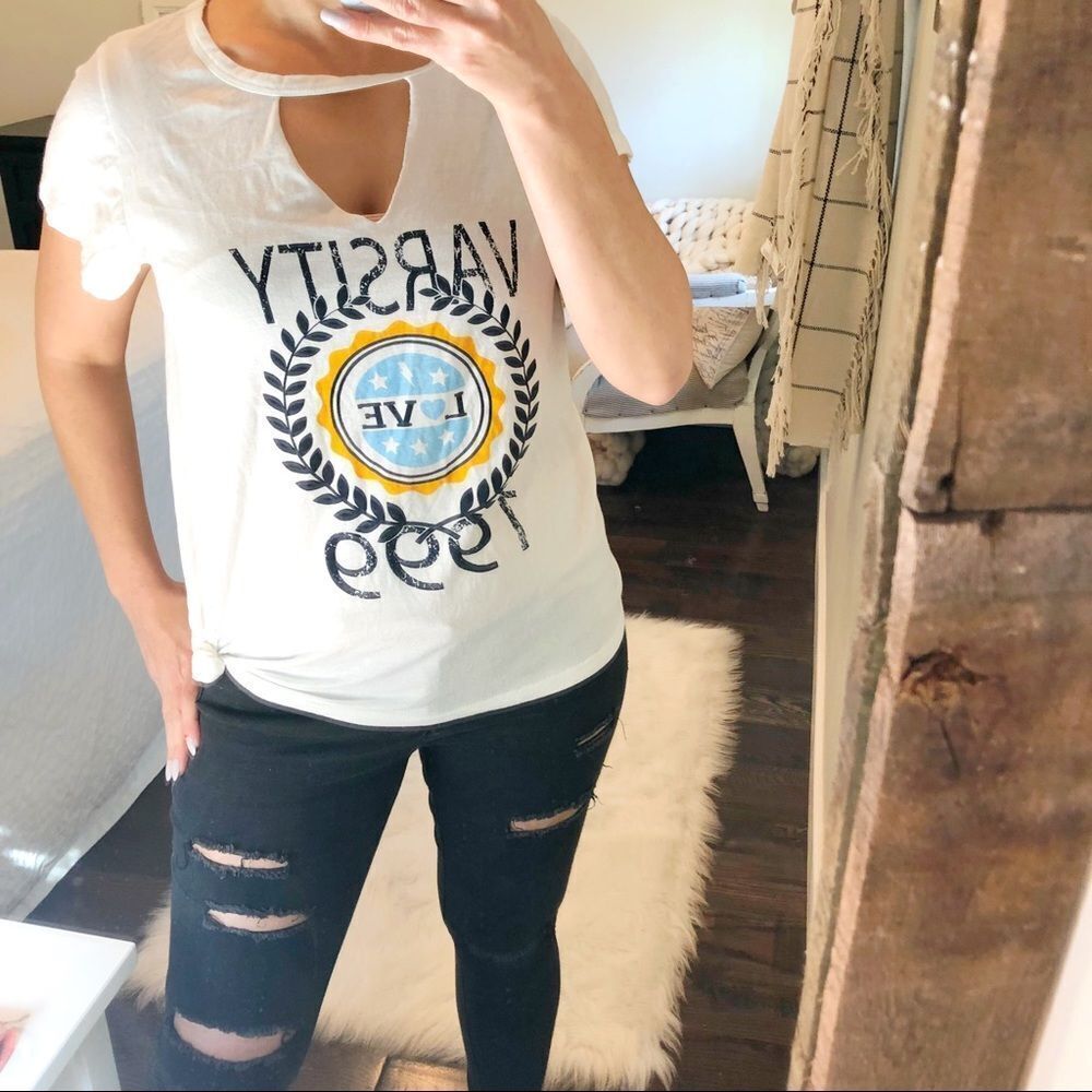 bobbie Brooks large Varsity 1999 Graphic T-shirt